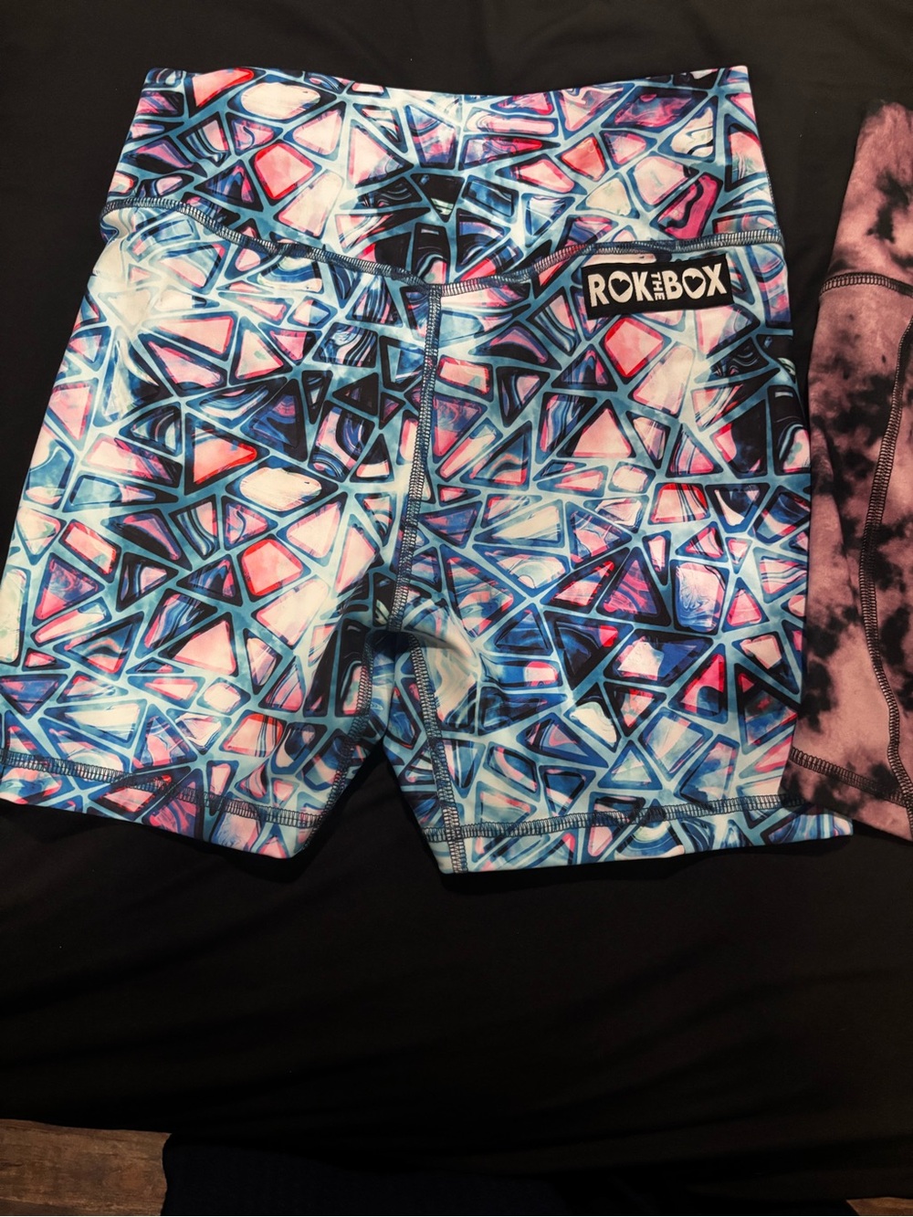Rokabox Geometric Print Athletic Shorts - Blue Pink White